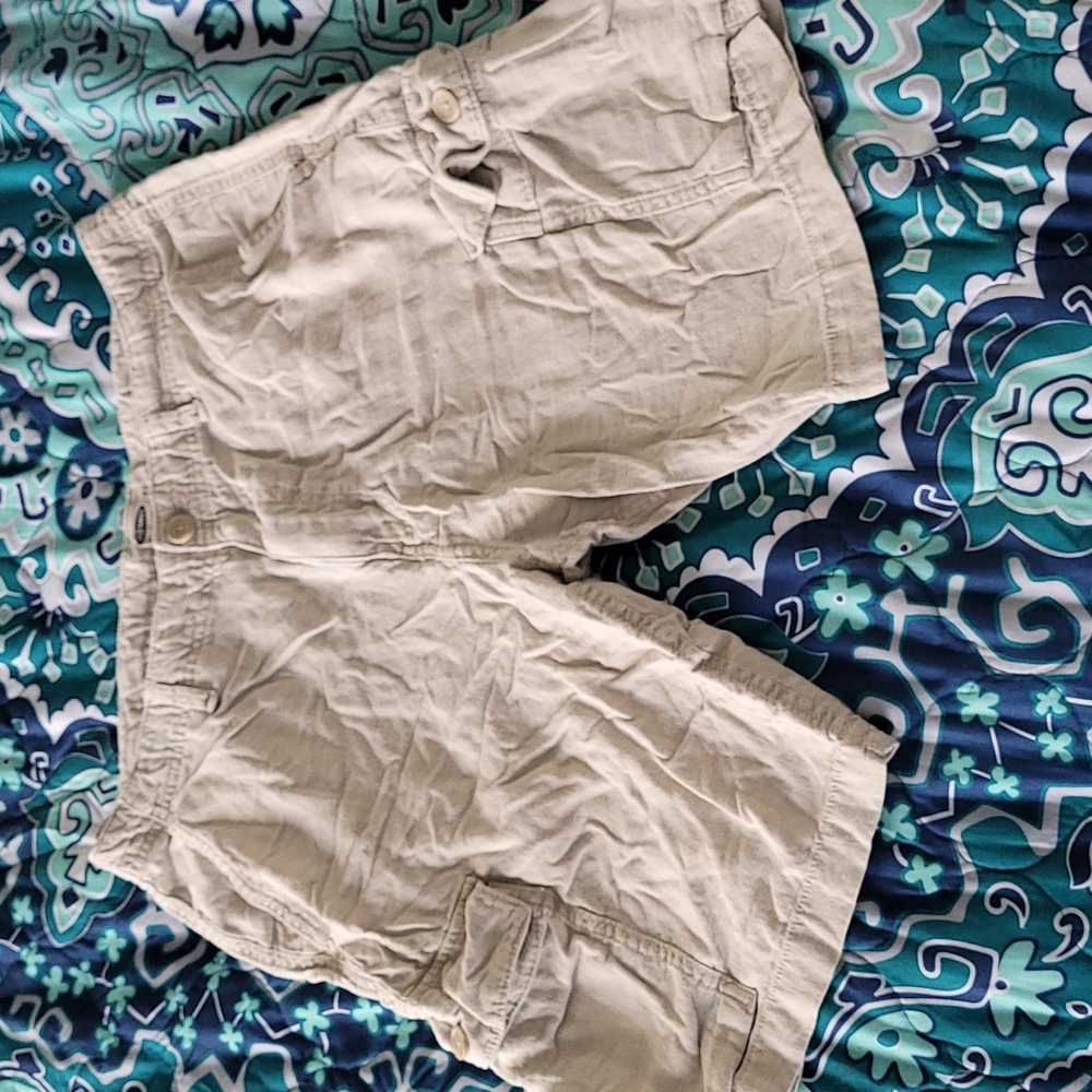 Men's khaki Old Navy shorts sz 31
